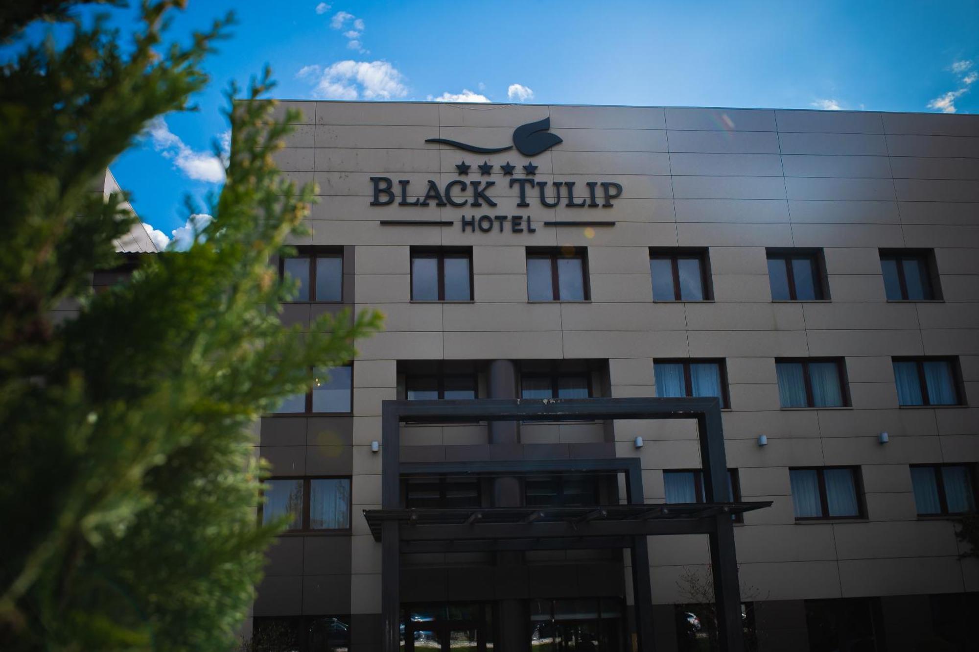 Black Tulip Hotel Dej Ngoại thất bức ảnh
