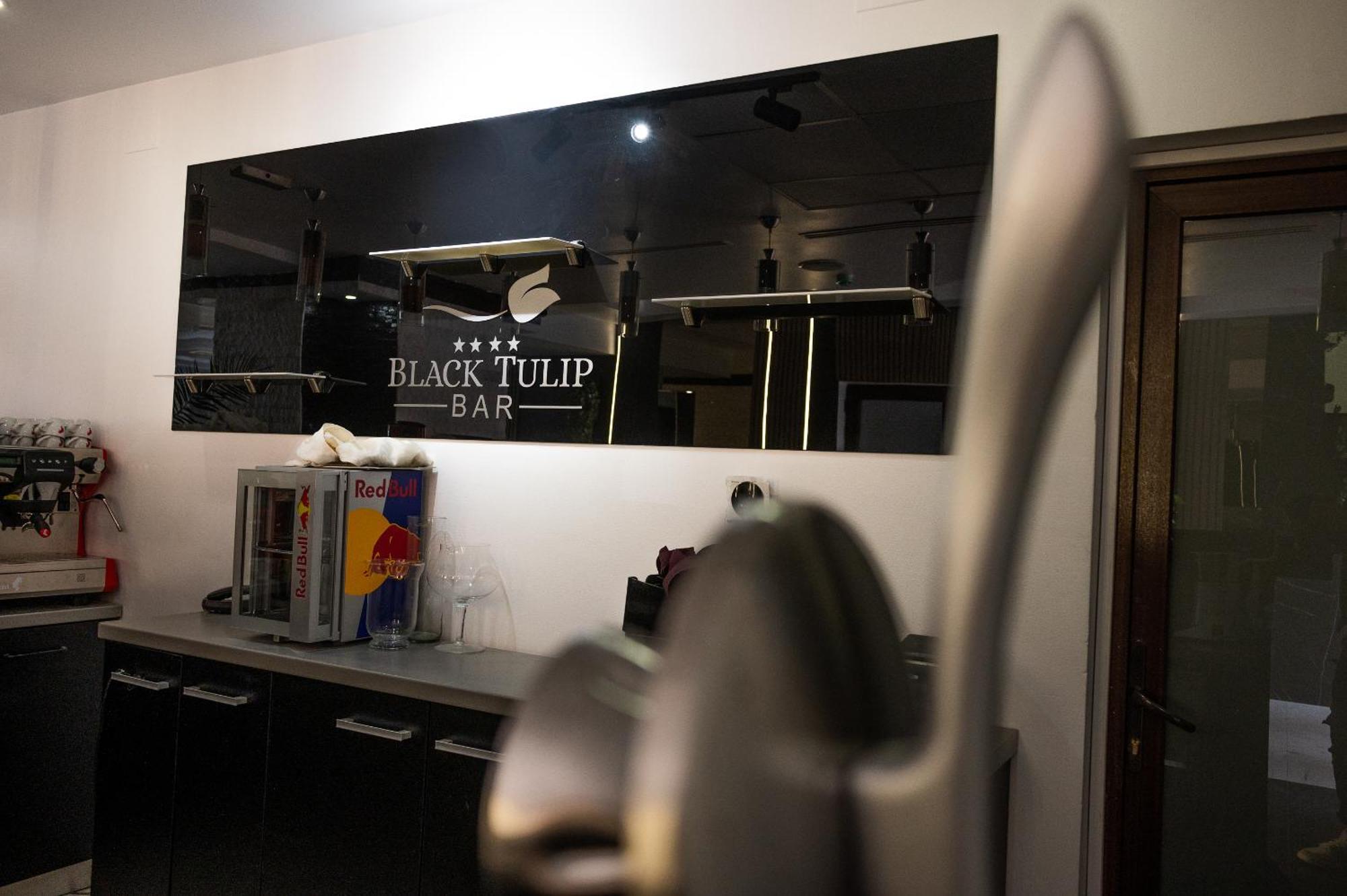 Black Tulip Hotel Dej Ngoại thất bức ảnh