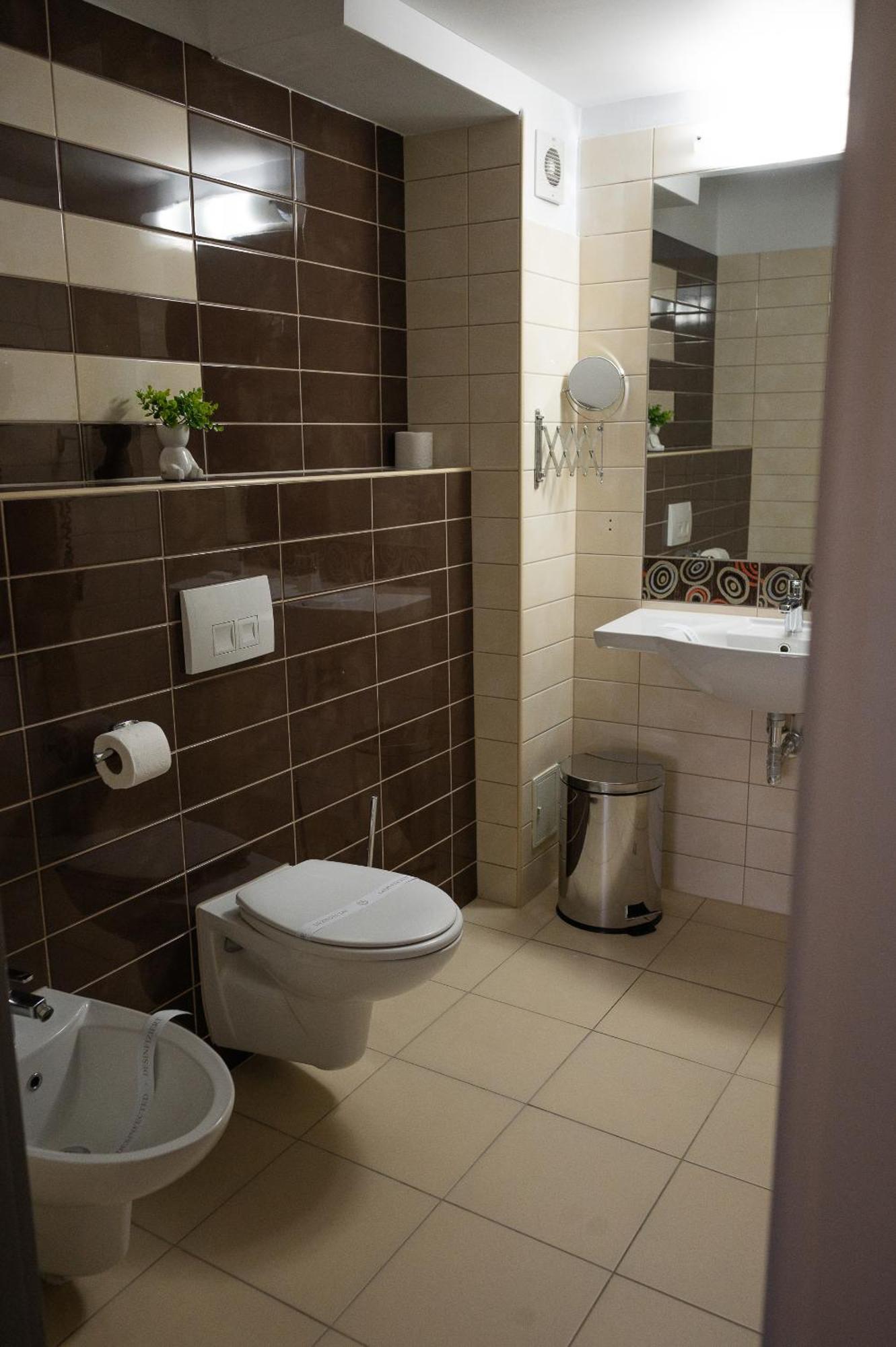 Black Tulip Hotel Dej Ngoại thất bức ảnh