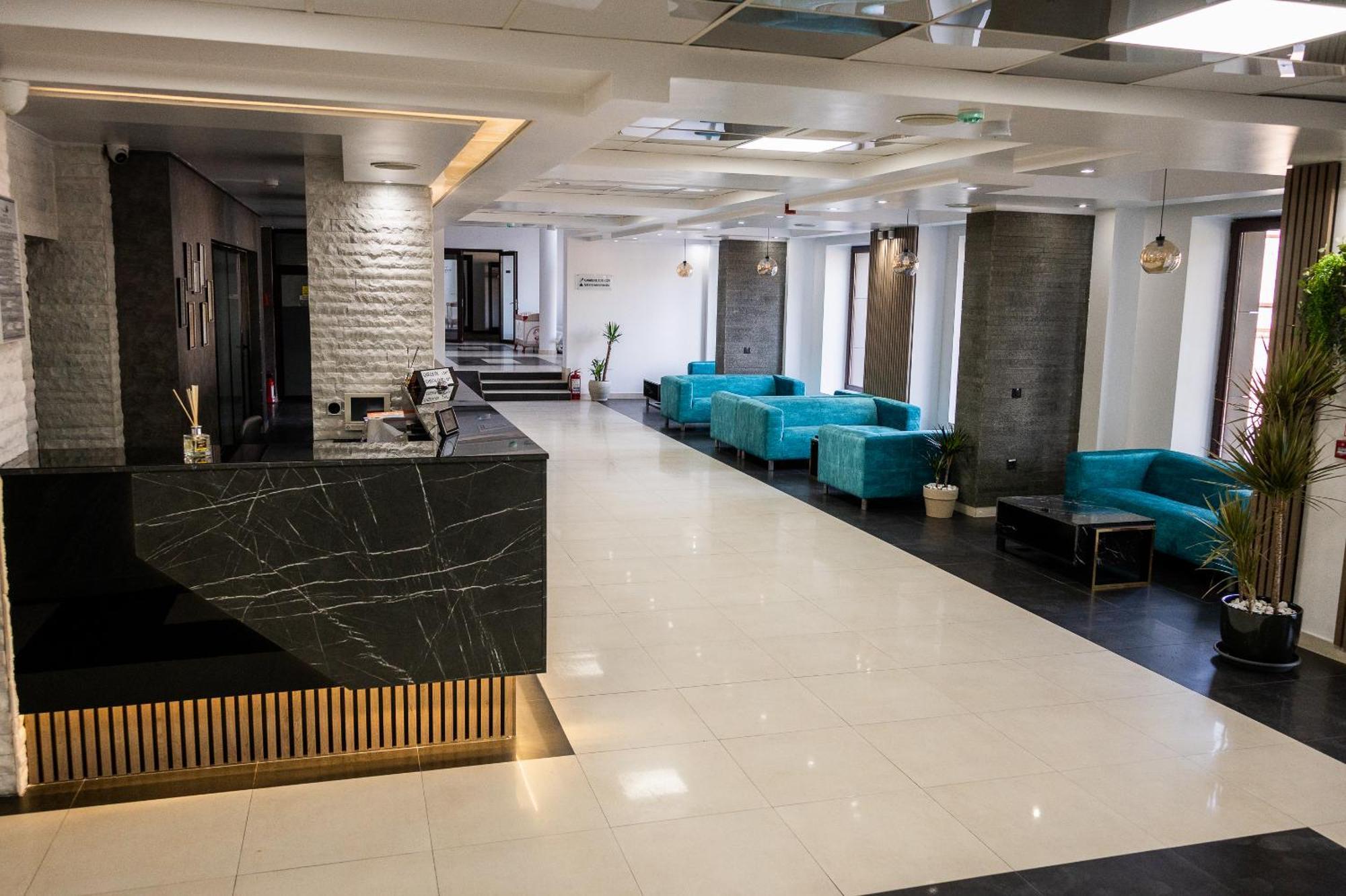 Black Tulip Hotel Dej Ngoại thất bức ảnh
