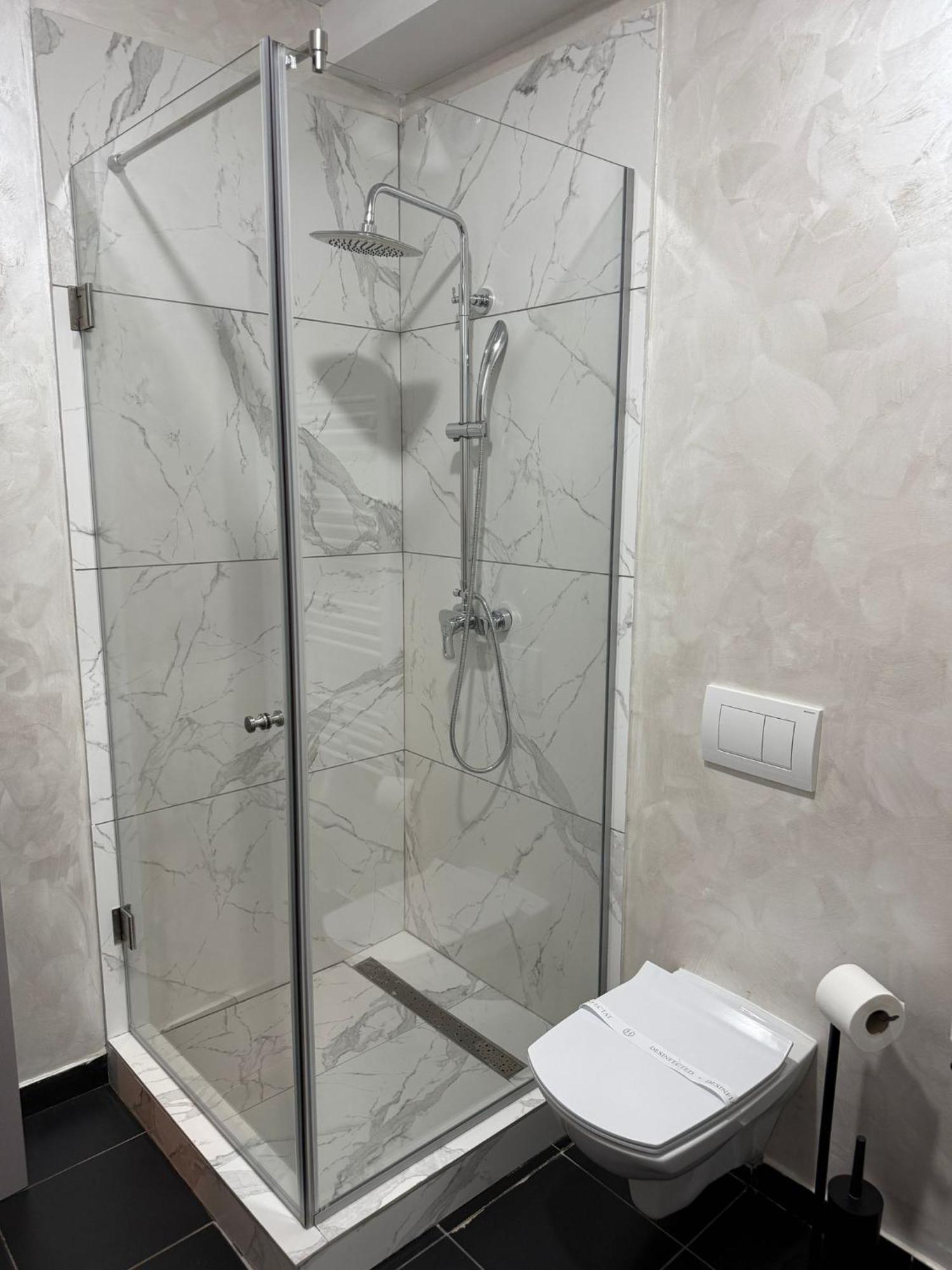 Black Tulip Hotel Dej Ngoại thất bức ảnh